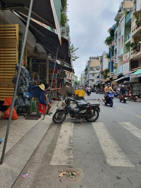 Bán nhà 3 tầng tại Đường Dương Tử Giang, Phường 12, Quận 5, Hồ Chí Minh
